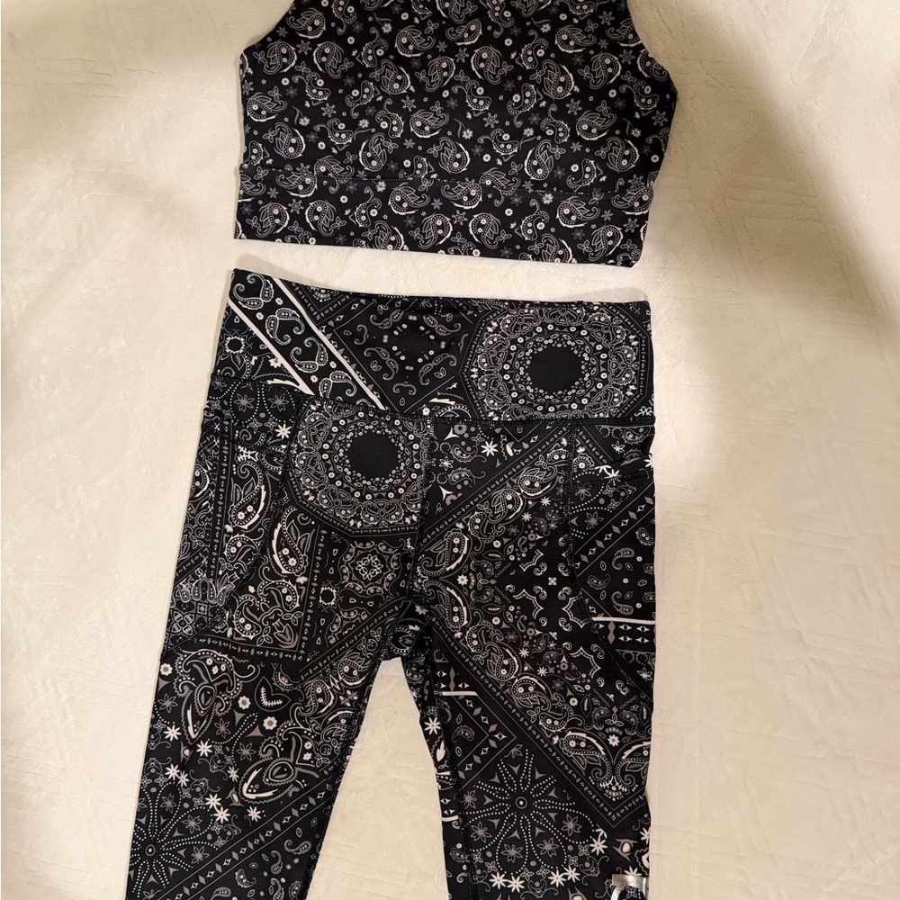 Bebe Sport Black and White Floral Activewear